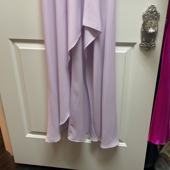 UNWORN BCBG lavender dress, flowy slit, size 0 - Picture 3 of 3